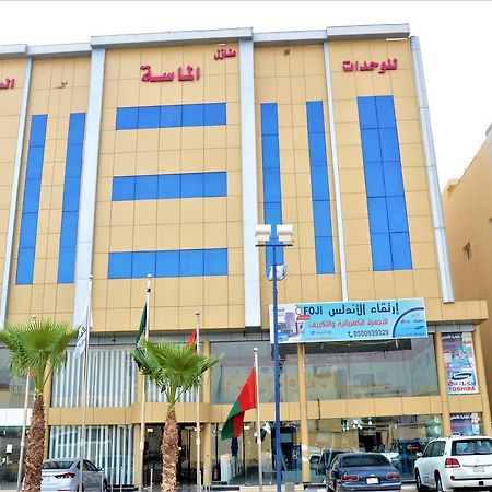 منـازل Almasa Llshkk Almkhdoma Brida Aparthotel Buraidah Ngoại thất bức ảnh